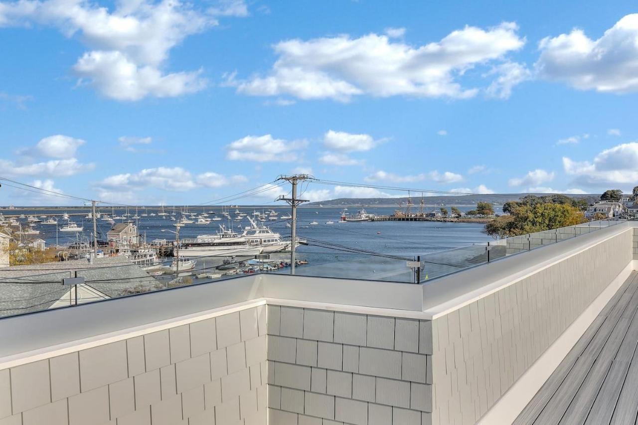 Harbourtown Suites On Plymouth Harbor Екстер'єр фото