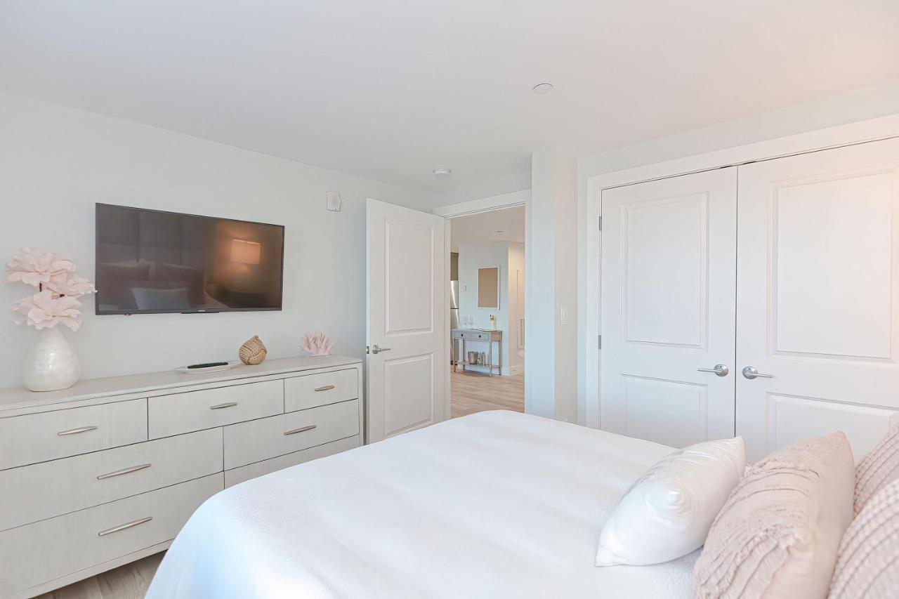 Harbourtown Suites On Plymouth Harbor Екстер'єр фото