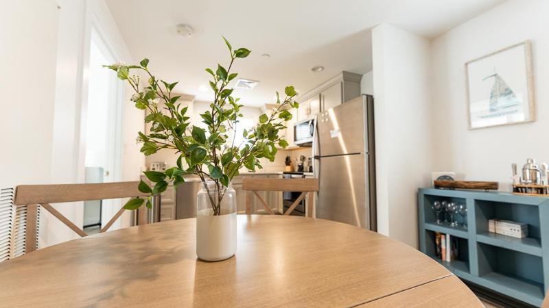 Harbourtown Suites On Plymouth Harbor Екстер'єр фото