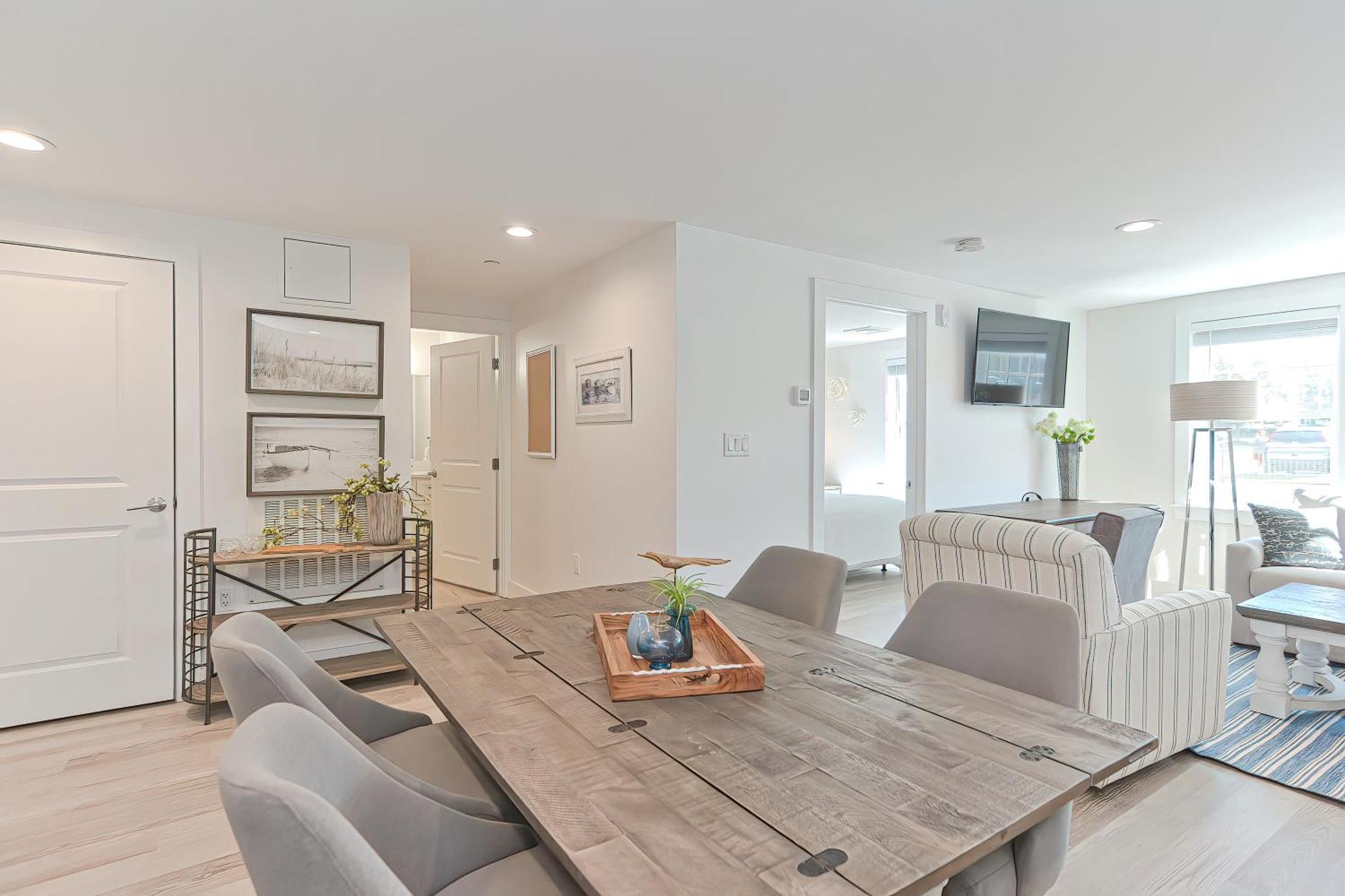 Harbourtown Suites On Plymouth Harbor Екстер'єр фото
