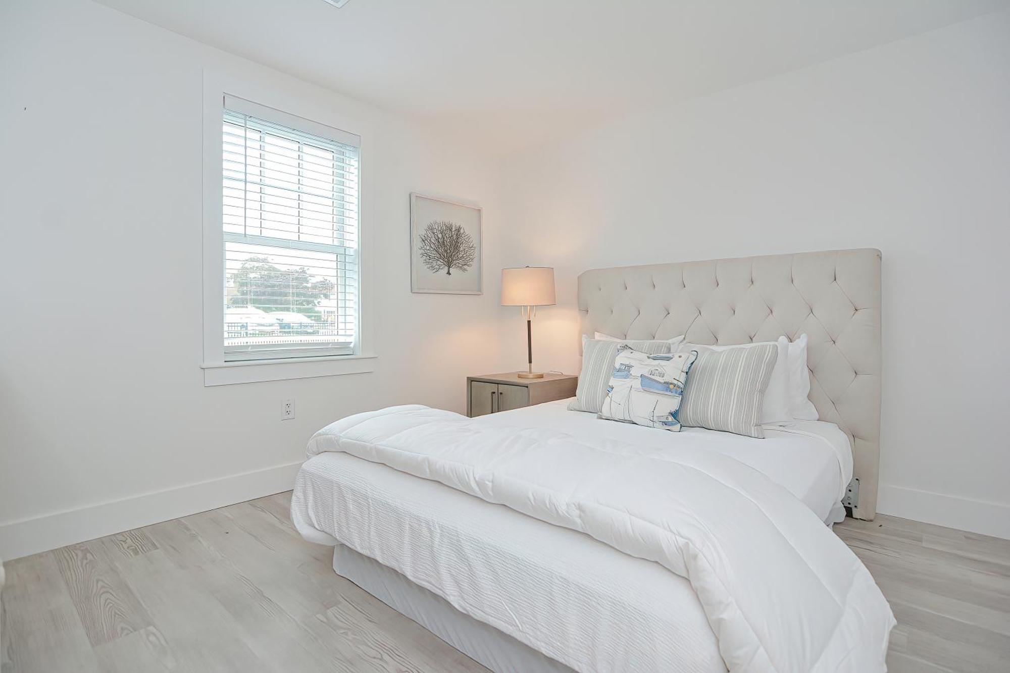 Harbourtown Suites On Plymouth Harbor Екстер'єр фото