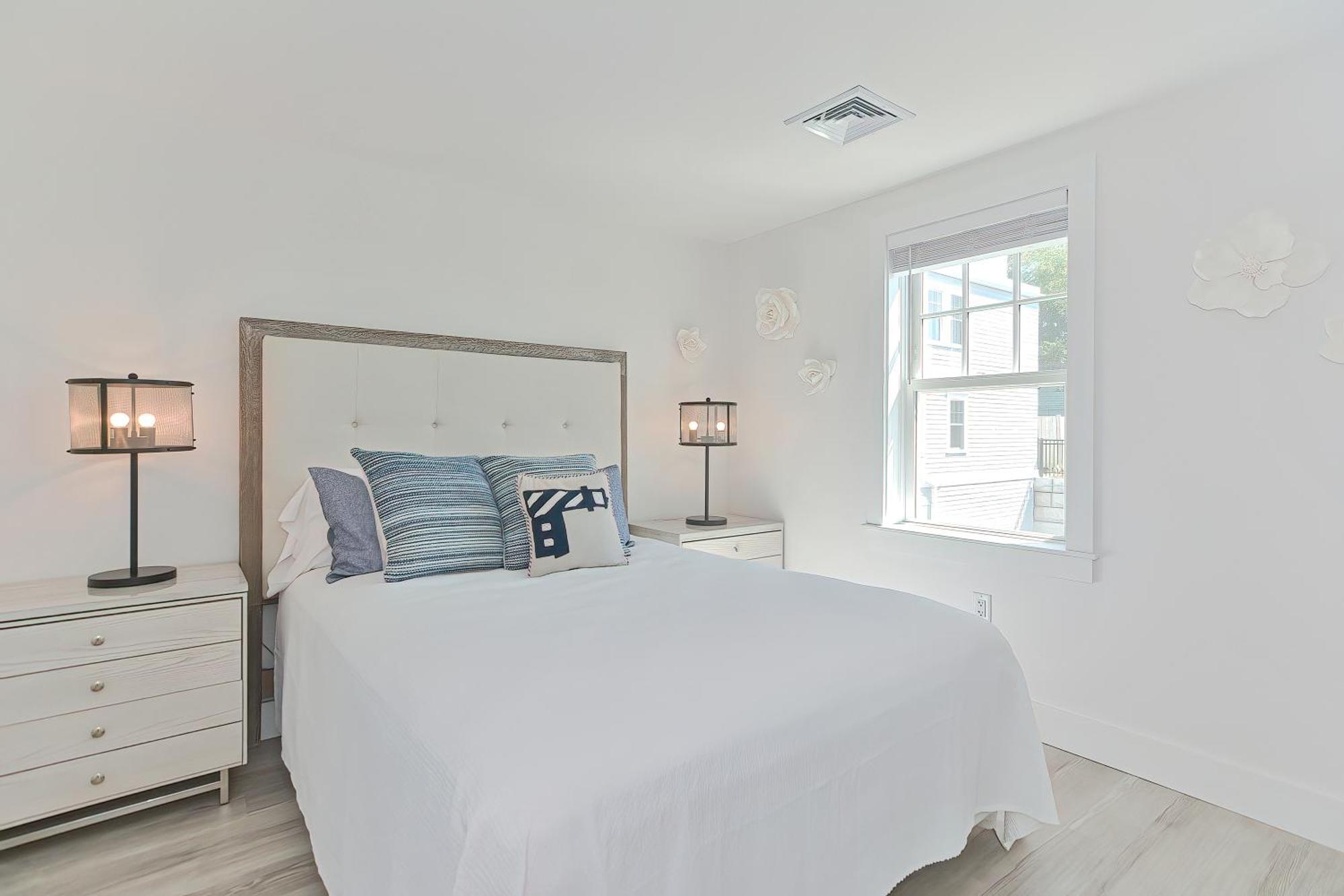 Harbourtown Suites On Plymouth Harbor Екстер'єр фото